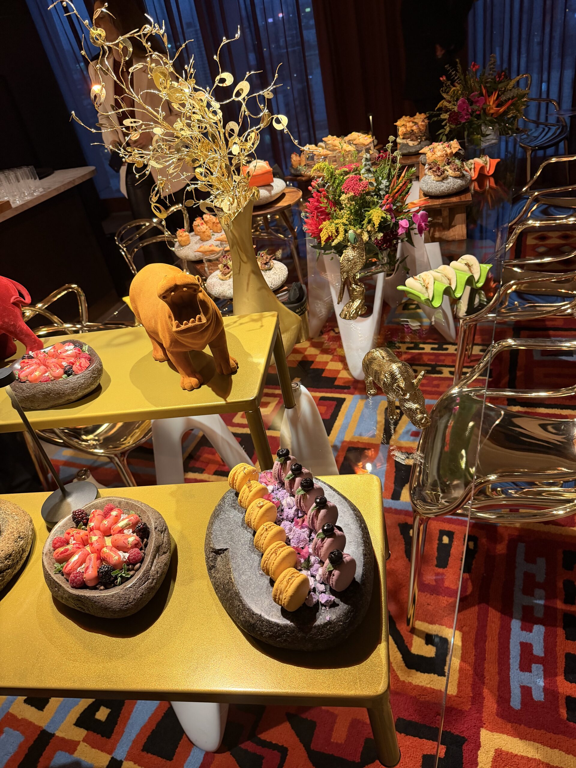 La coctelería del bar número 1 en América llega a nhow Lima: “Poolbar by Handshake”